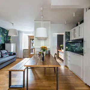 Mozart Apartment Munich
