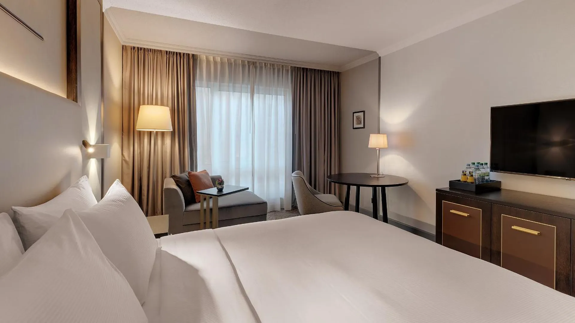 **** Hotel Hilton Munich City Německo